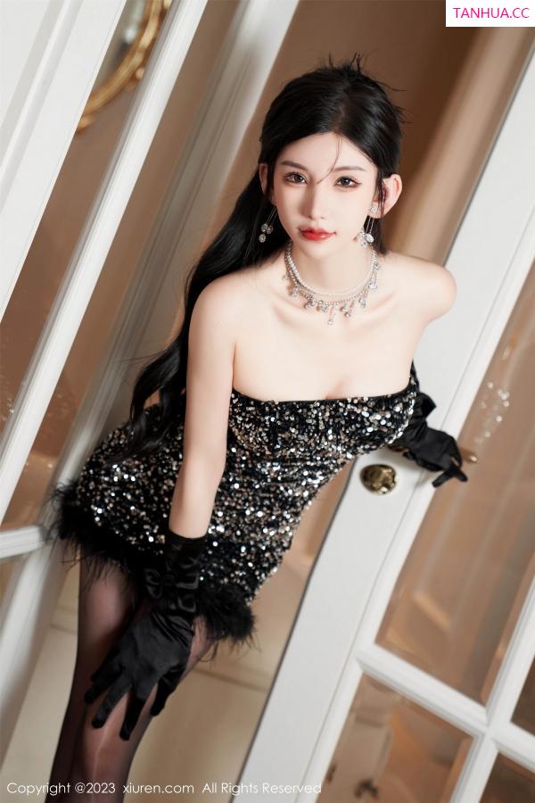 周于希dummy  [XiuRen]高清写真图 2023.05.19 No.6771 周于希Sally 美臀黑丝第18张图片